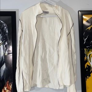 Le chateau White Longsleeve Zip Up